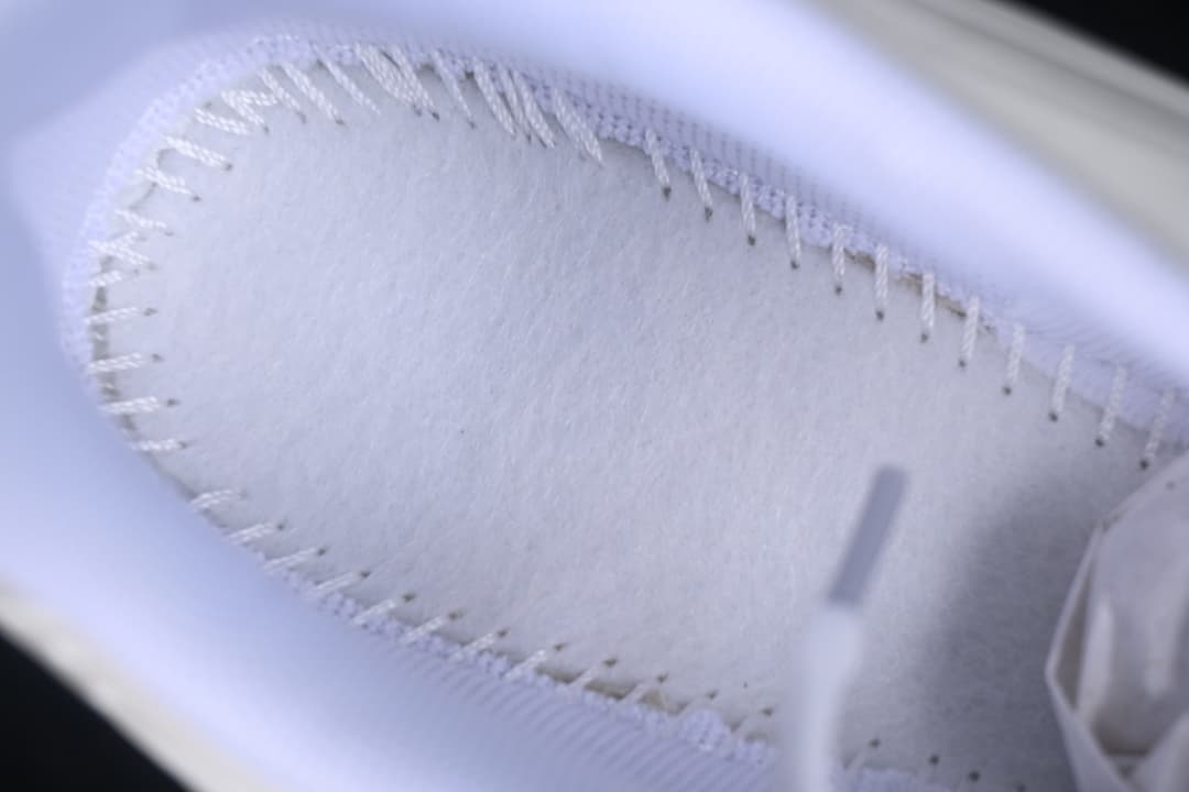 IR1222-100 08.jpeg Shox Z Patented Spring Air Column Running Shoes