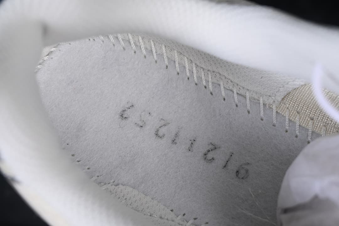ASICS Gel-1130 Holiday Pack White Pure Silver