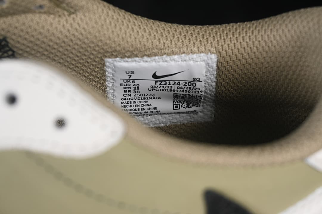 Travis Scott x Air Jordan 1 Low OG AJ1 Reverse Swoosh Low-top Full Grain Leather