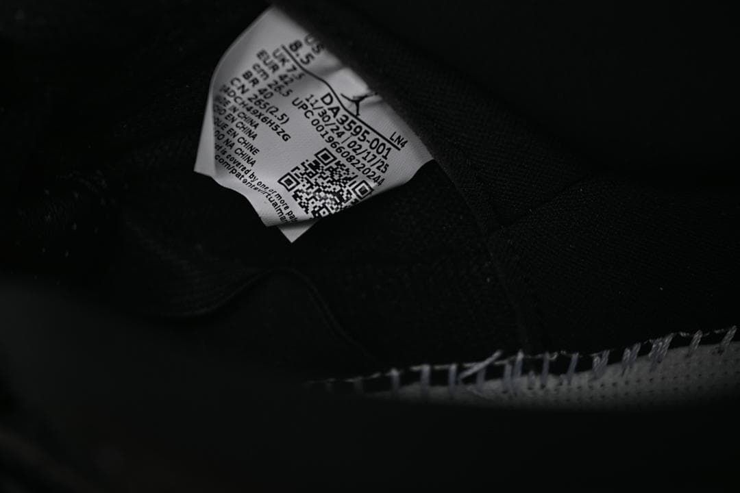 DA3595-001 09.jpeg Fragment Design x Air Jordan 3 AJ3 Lightning