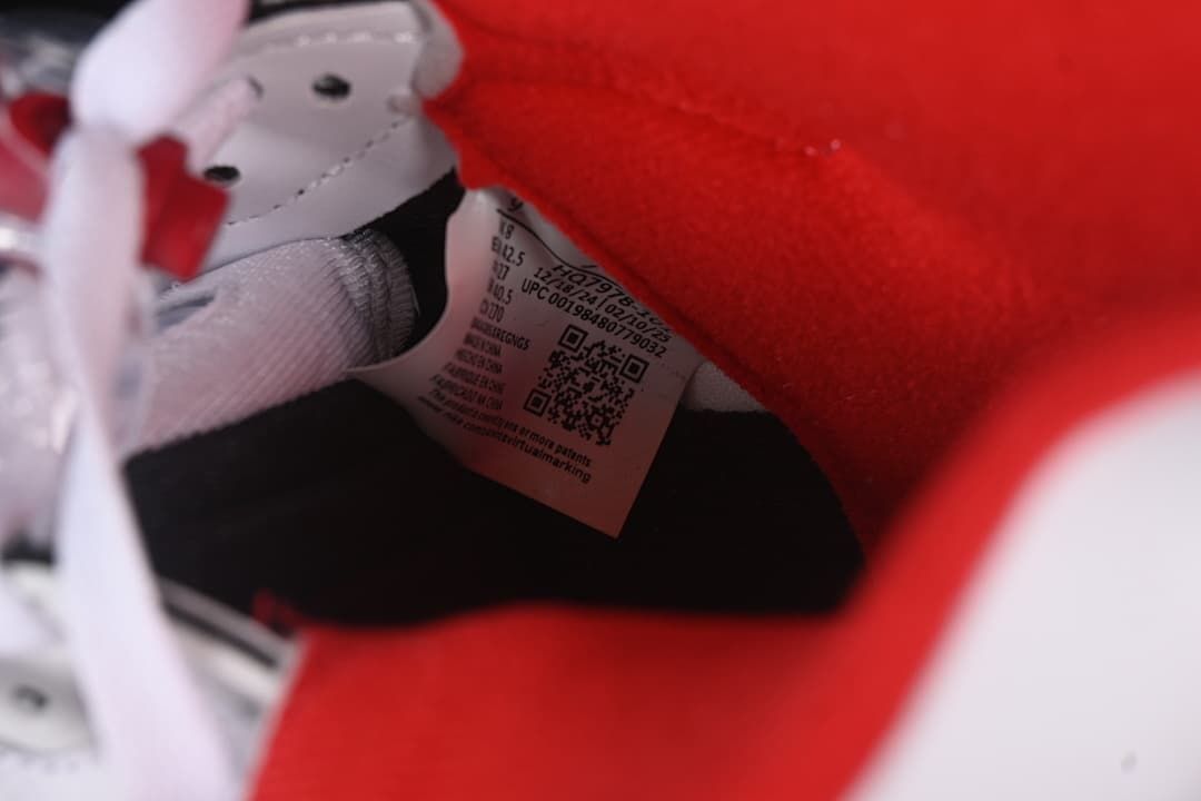 Air Jordan 5 Retro