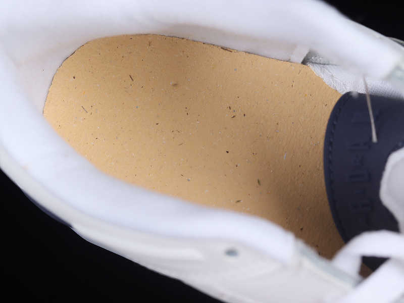 Air Jordan 6 Retro Midnight Navy