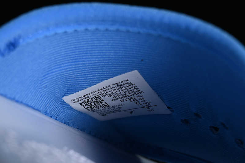 DM1683-401 09.jpeg Air Jordan Play Slide