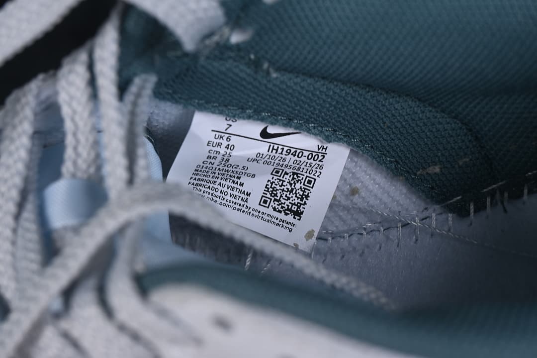 IH1940-002 09.jpeg SB Dunk Low SB Low-top Casual Skate Shoes