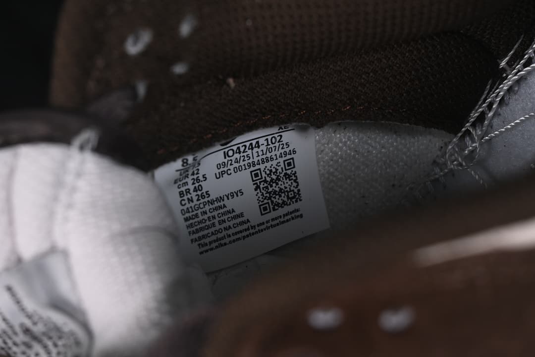 SB Dunk Low Year of the Horse Brown