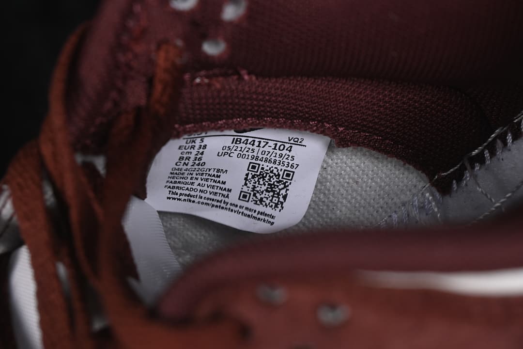 SB Dunk Low Year of the Horse Wine Low Casual Skate Shoes