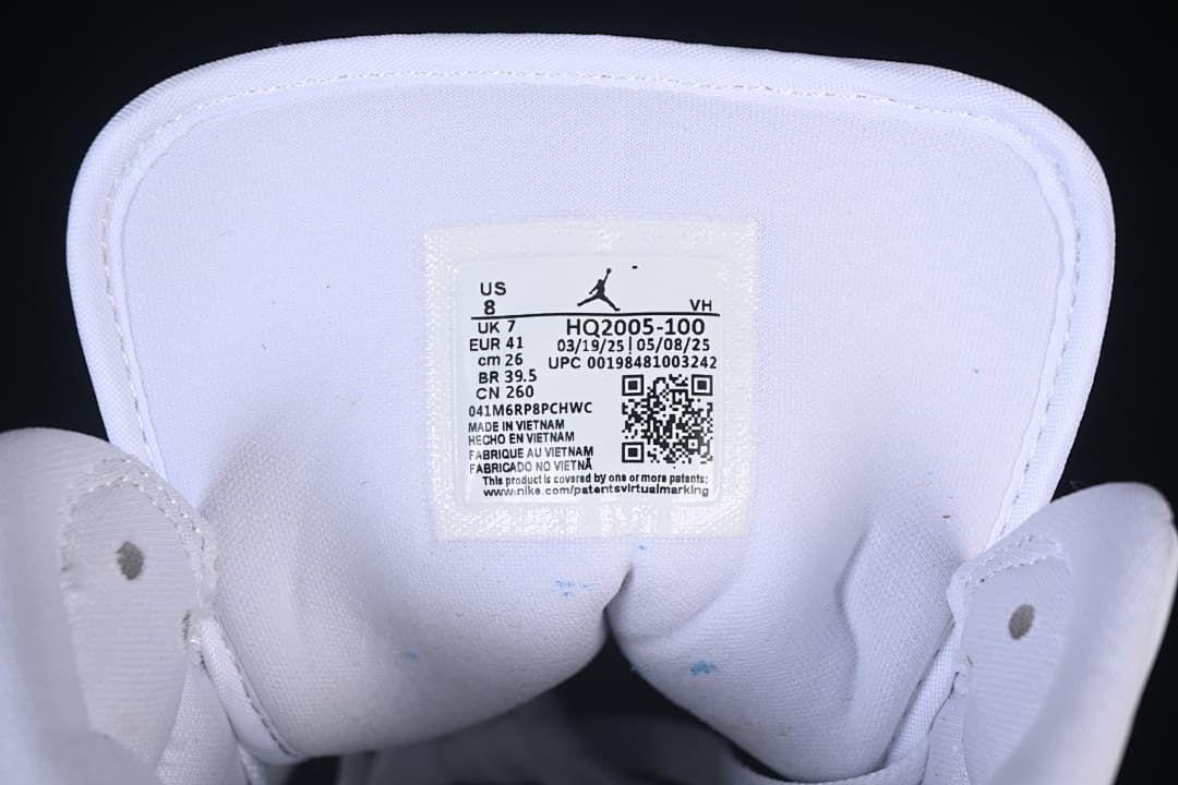 Air Jordan 1 Mid 09.jpeg Air Jordan 1 Mid