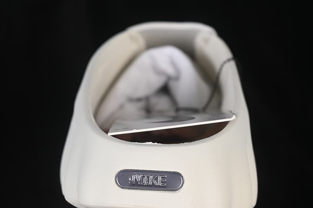 Mind 001 Neuroscience Foot Massage Slides