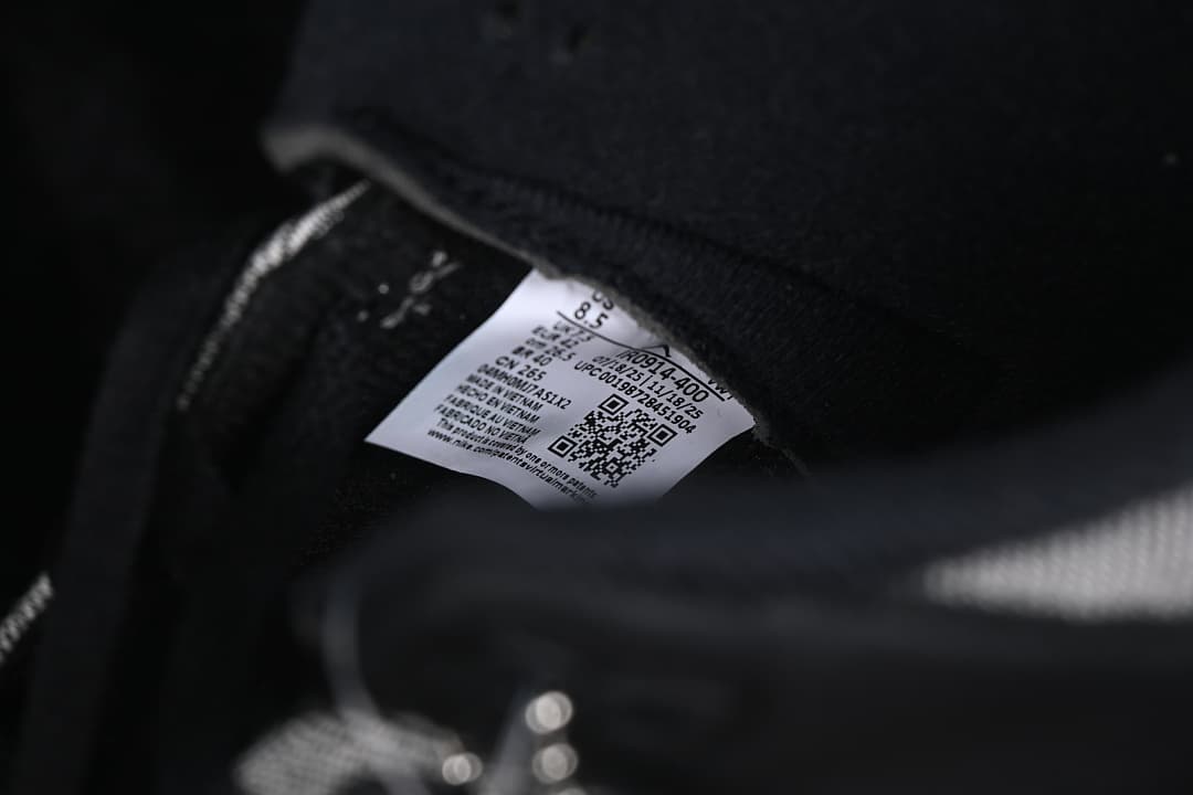 IR0914-400 09.jpeg Air Jordan 3 Black Denim