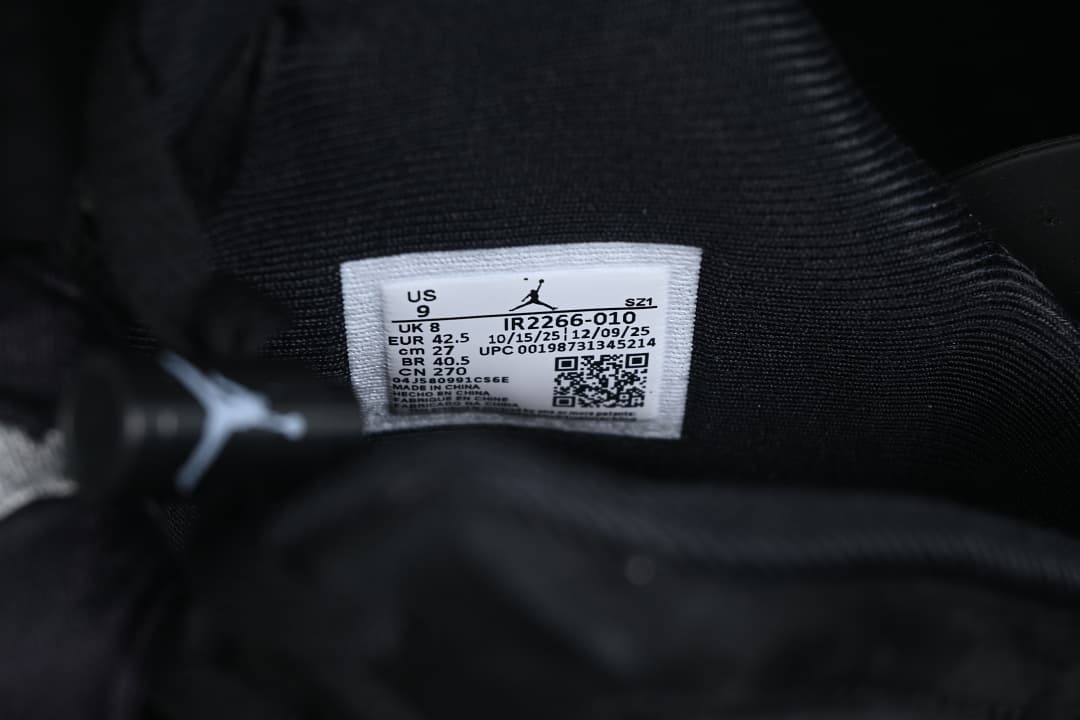 IR2266-010-2 09.jpeg Air Jordan 6 Retro Cap and Gown AJ6 Graduation Theme