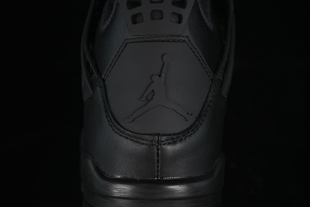 Air Jordan 4
