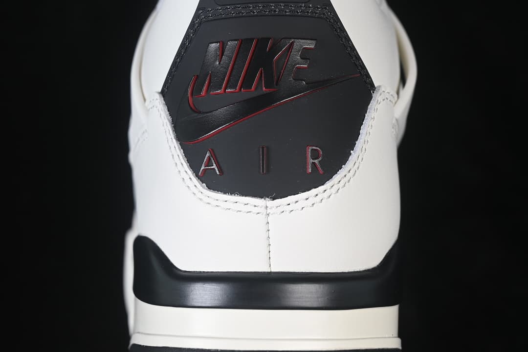Air Jordan 4 Retro Flight Club AJ4
