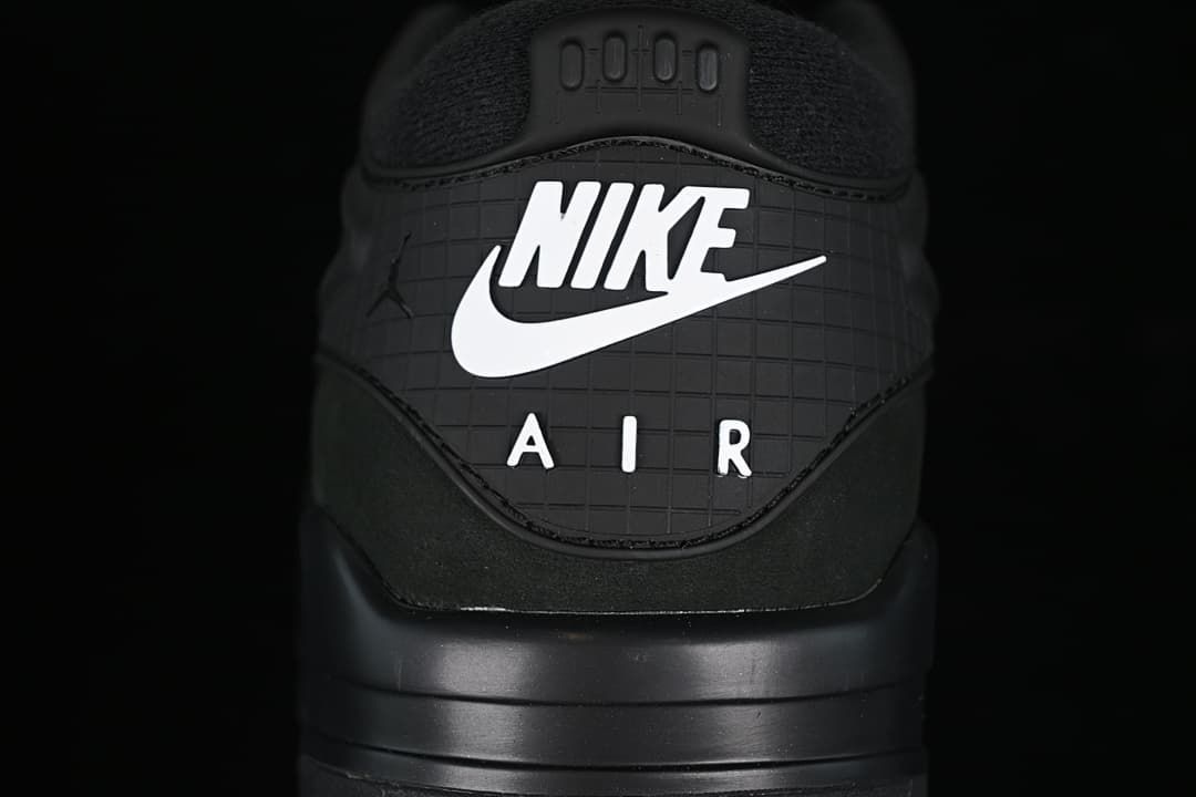Air Jordan 4
