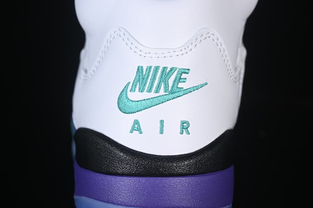 Air Jordan 5 Retro