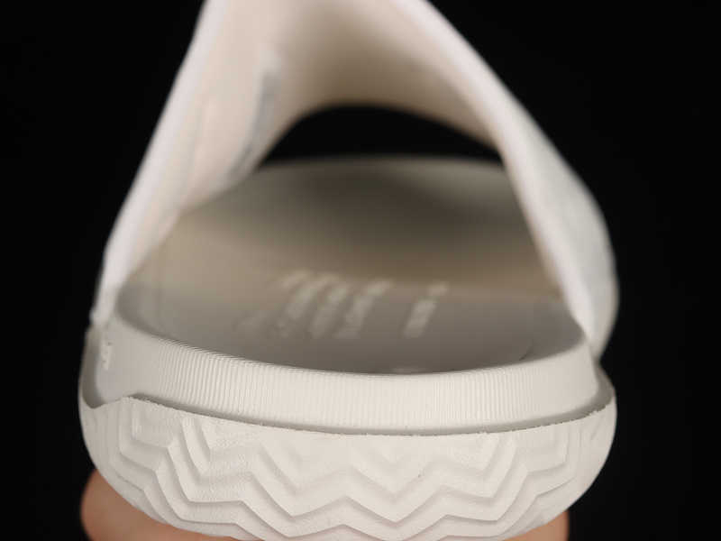 DC9835-006 10.jpeg Air Jordan Play Slides