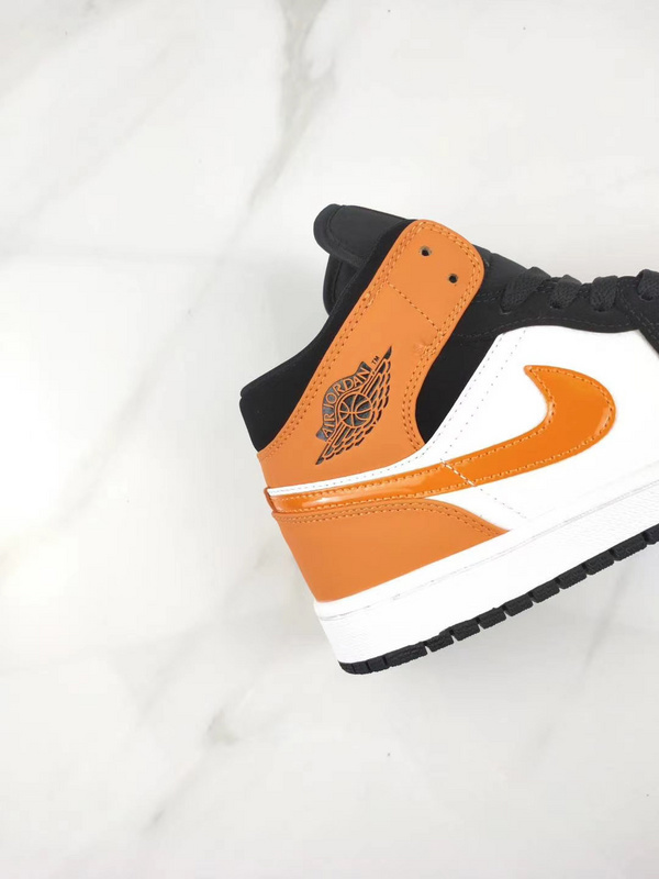 Air Jordan 1 Mid Black/White/Orange