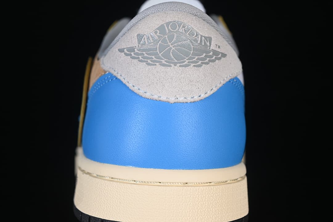 XZ6868-006 10.jpeg Travis Scott x Air Jordan 1 Low OG AJ1 Air Jordan 1 Collaboration Reverse Swoosh