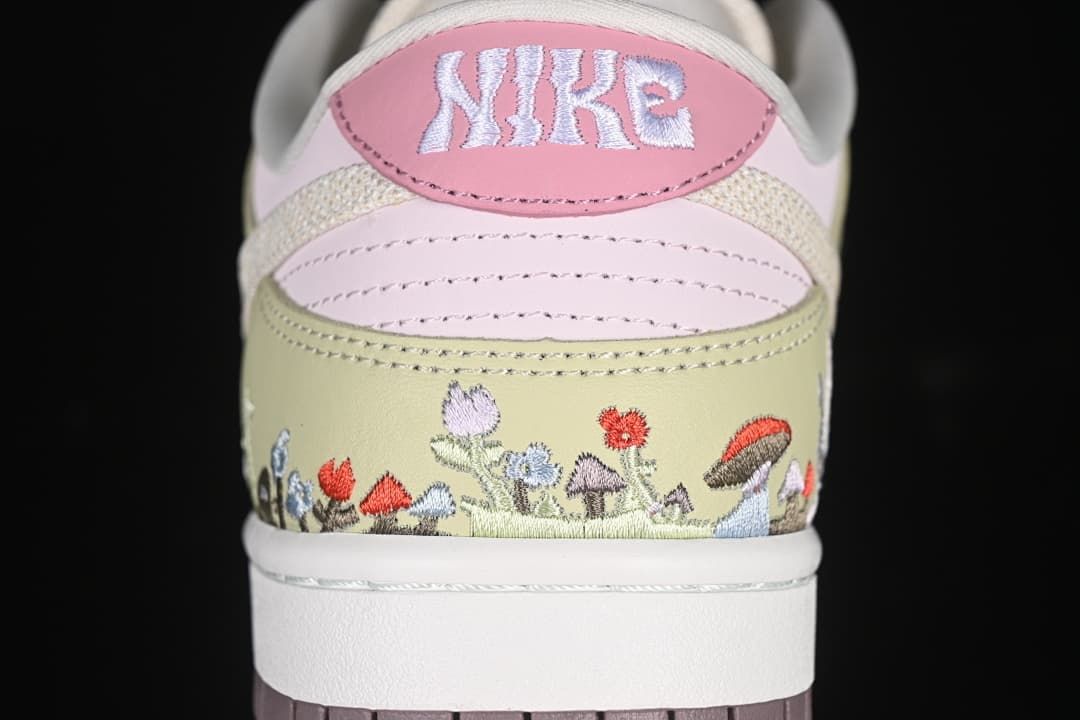 Nike Dunk Low