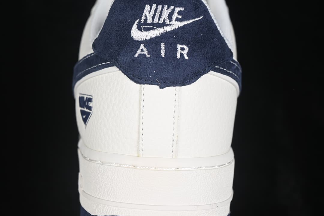 Air Force 1'07 Low Collaboration Casual Skate Shoes