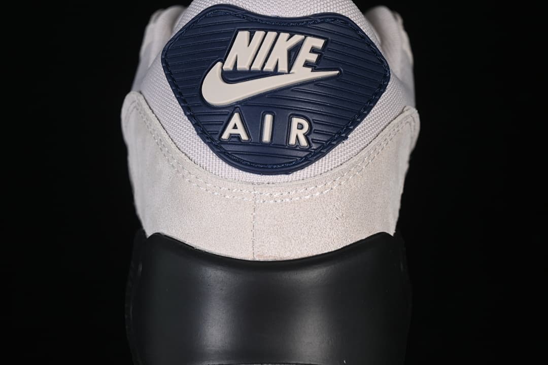 Air Max 90 Retro Cushioned Running Shoes