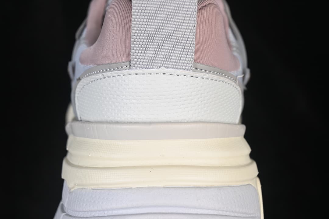 G V2K Run Cushioned Non-slip Retro Low-top Running Shoes