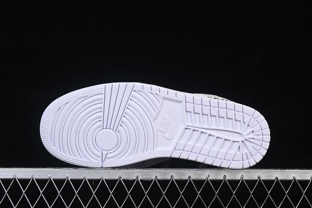 Off-White x Air Jordan 1 High White