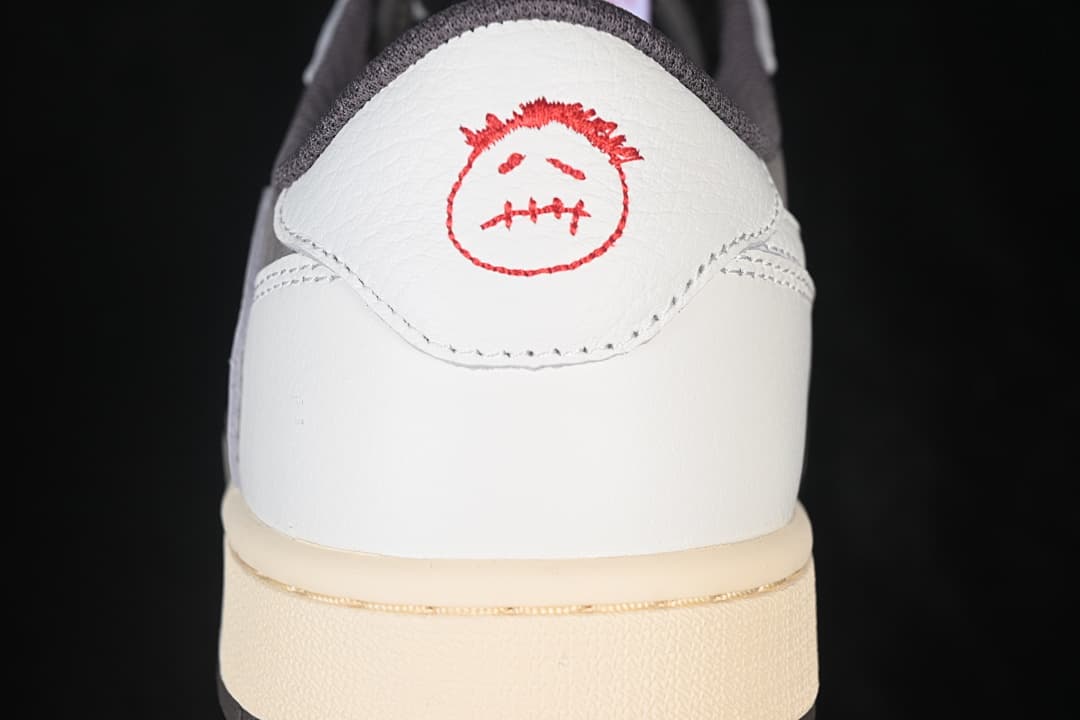 DM7866-162 10.jpeg Travis Scott x Air Jordan 1 Low OG AJ1 Reverse Swoosh Low-top Full Grain Leather