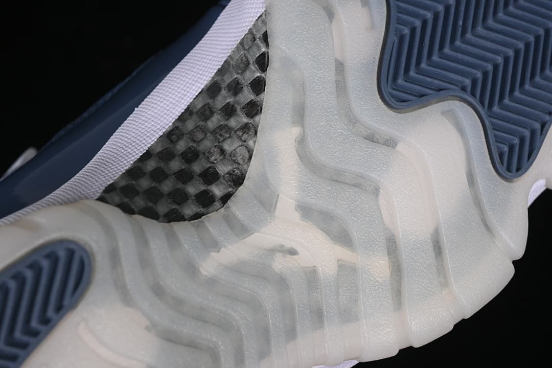 Air Jordan 11 Low 10.jpeg Air Jordan 11 Low