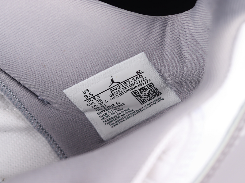 Air Jordan 11 Low Cement Grey