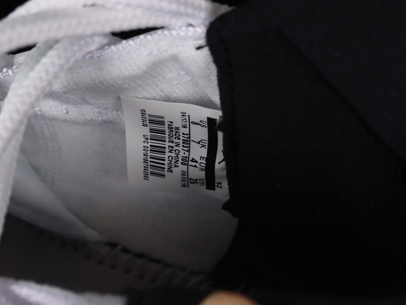 Air Jordan 11 Concord Black/White