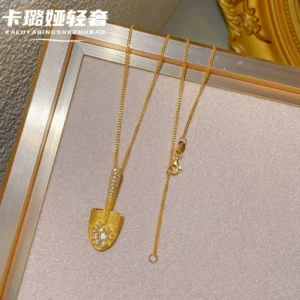 Gold Plated Copper Alloy Small Shovel Pendant Necklace for Women