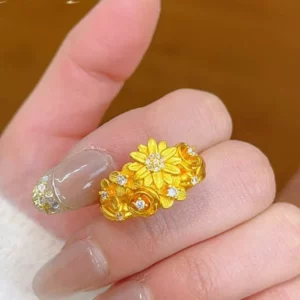 Gold-Tone Daisy Flower Ring for Women, Fashion Chunky Style