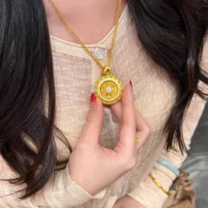 Vintage Rotating Compass Pendant Necklace for Women, Gold Plated Alloy, Layered Chain