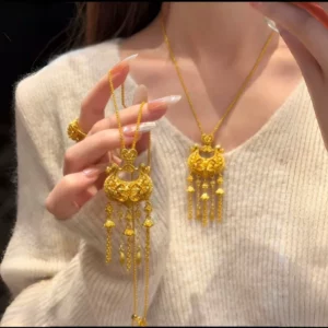 Gold Plated Alloy Tassel Flower Lock Pendant Necklace, Layered Charm Jewelry