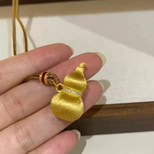 Gold-Tone Brushed Hulu Gourd Pendant Necklace for Women, Fortune Charm Choker