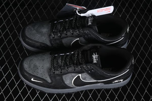 SB Dunk Low Year of the Horse Black