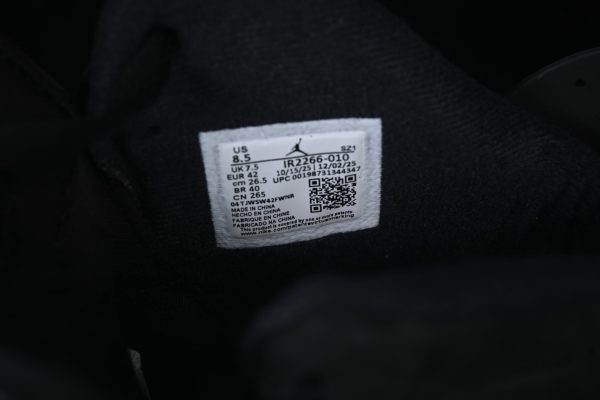 Air Jordan 6 Retro Cap and Gown Graduation Theme