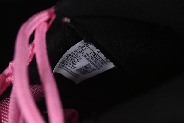 Air Jordan 11 Retro Black Pink