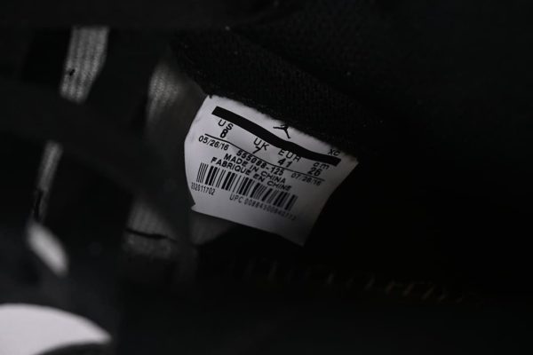 Air Jordan 1 High Retro OG Black Toe