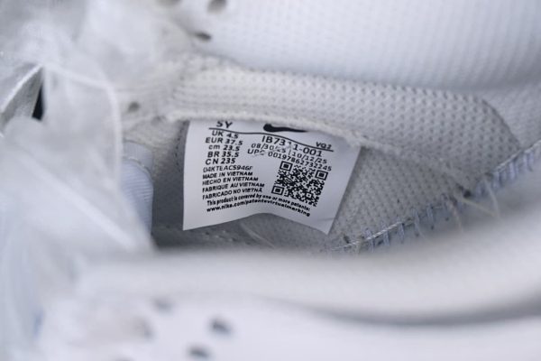 Nike SB Dunk Low Silver