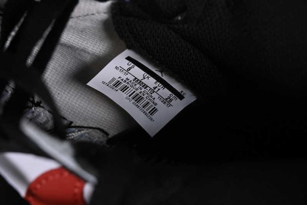 Air Jordan 1 Retro High OG Black/White/Red Toe