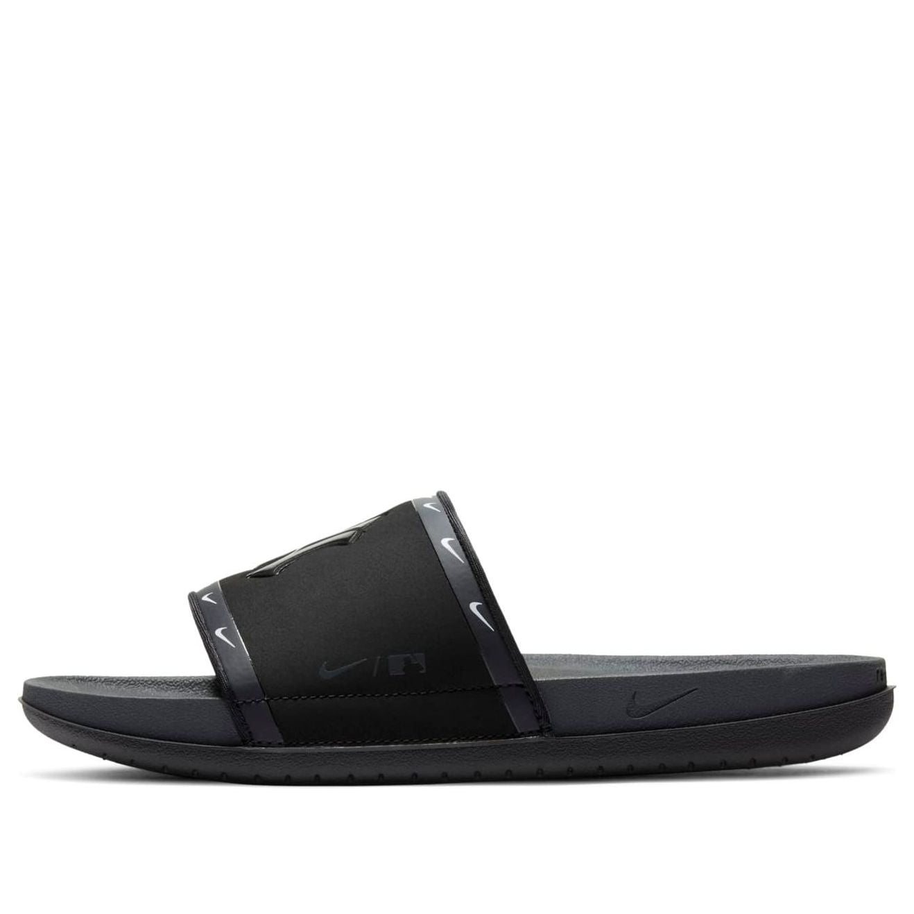 5-square_19e28deb-2235-4ee8-9eef-c8d1b8fbacfe.jpg Nike x MLB Offcourt Slide New York Yankees