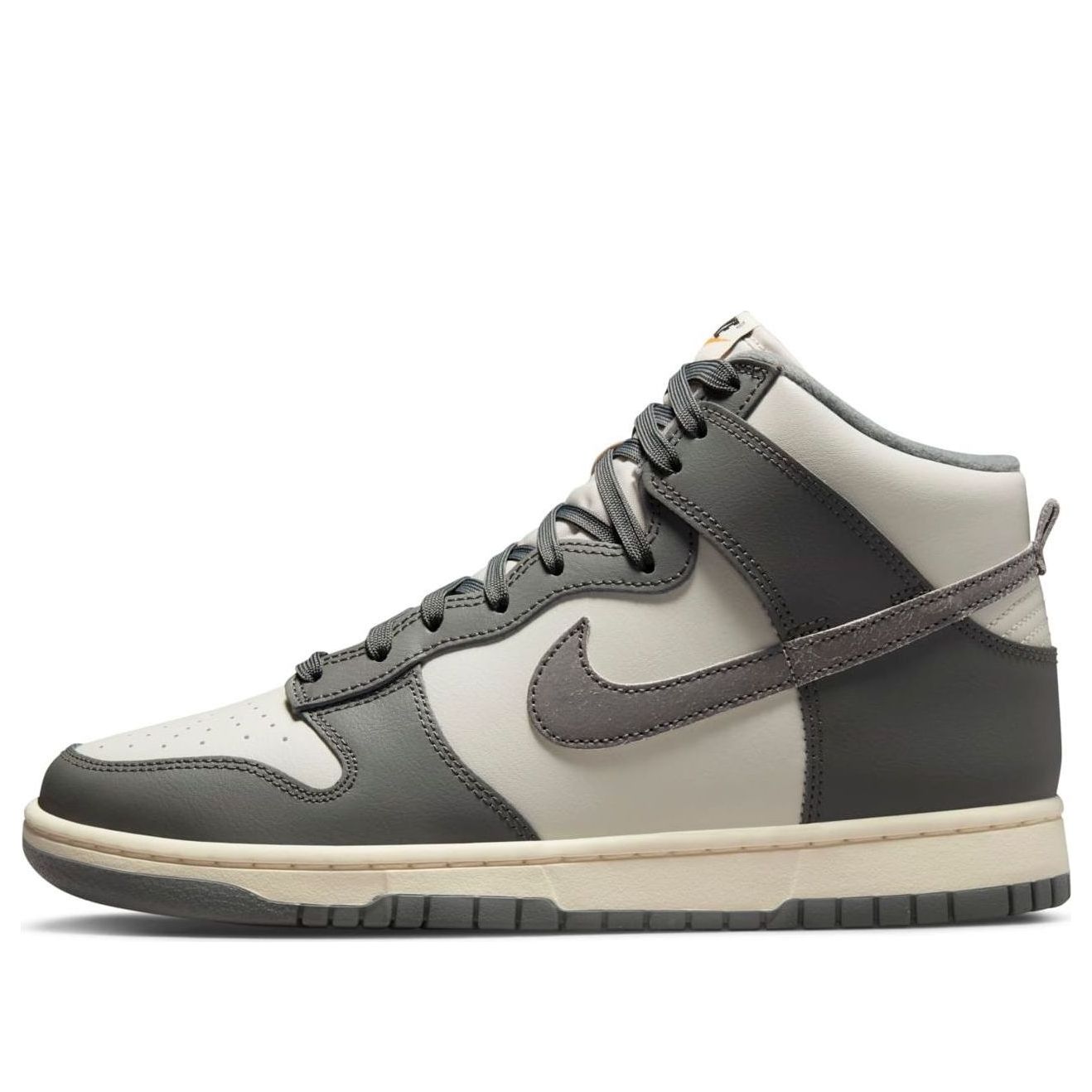 Nike Dunk High SE Light Bone