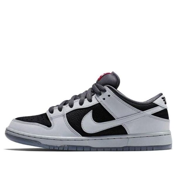 Nike x Atlas SB Dunk Low Premium Wolf Grey