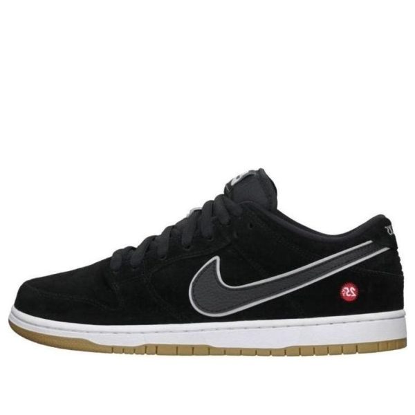 Nike SB Dunk Low Premium Quartersnacks