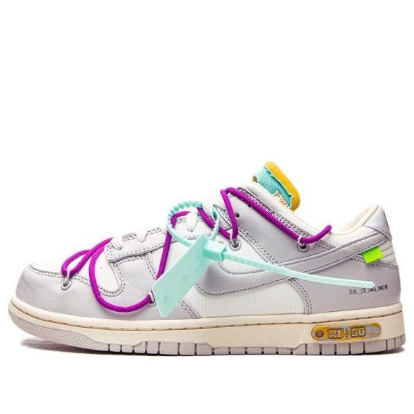 Nike x Off-White Dunk Low Lot 21 of 50