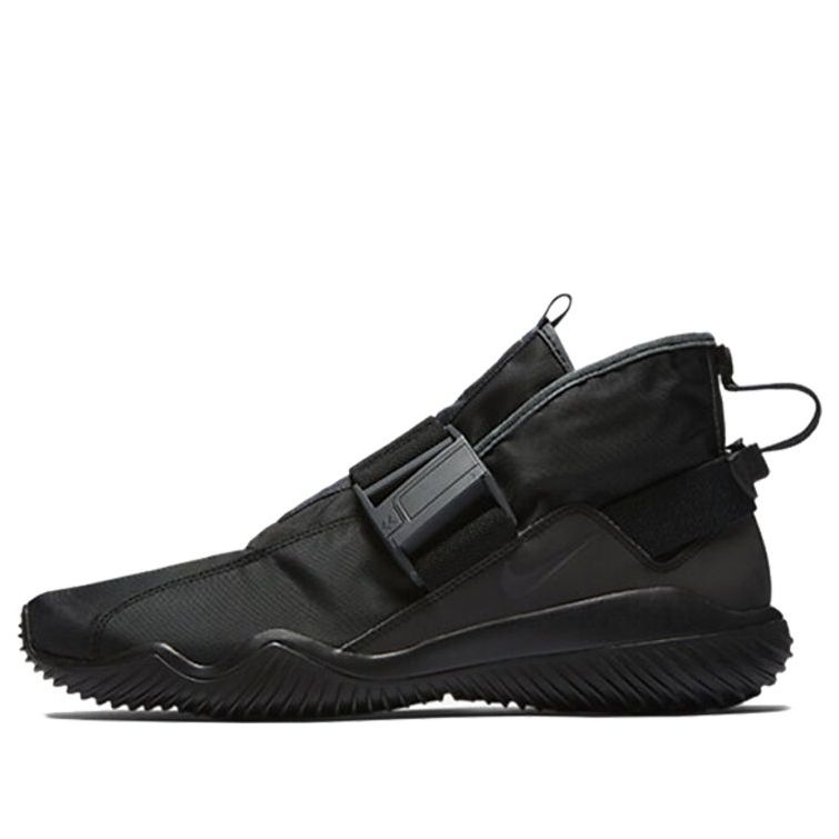 Nike Komyuter SE Triple Black