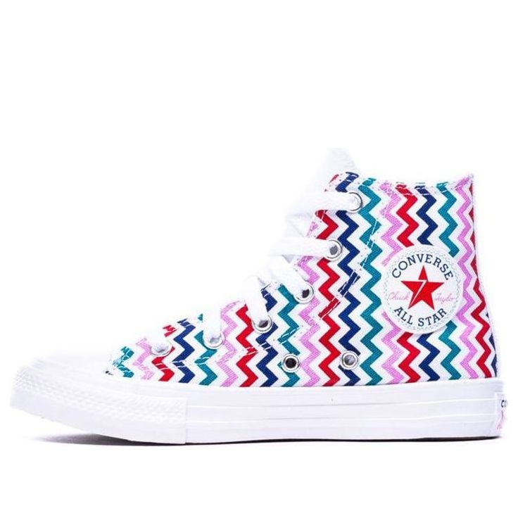 main-square_16b30f37-8257-45b1-a20a-5a4c54c7d7ae.jpg Converse Chuck Taylor All Star White