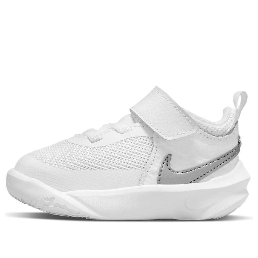 Nike Team Hustle D 10 White Silver