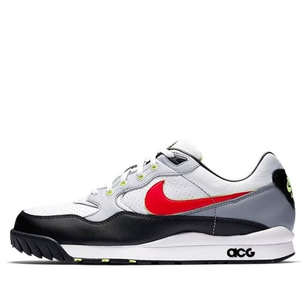 Nike ACG Wildwood Platinum Red
